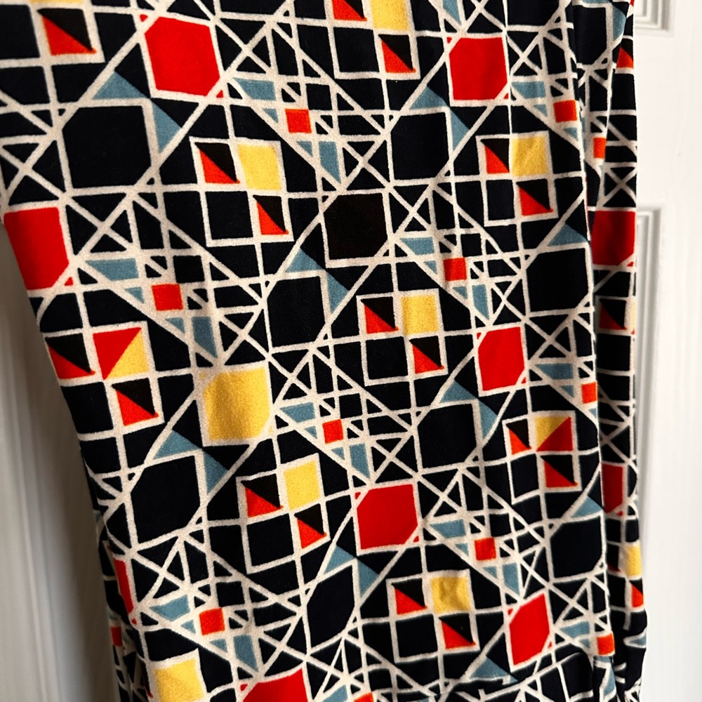 Geometric Patterned Pants - Picture 3 of 3